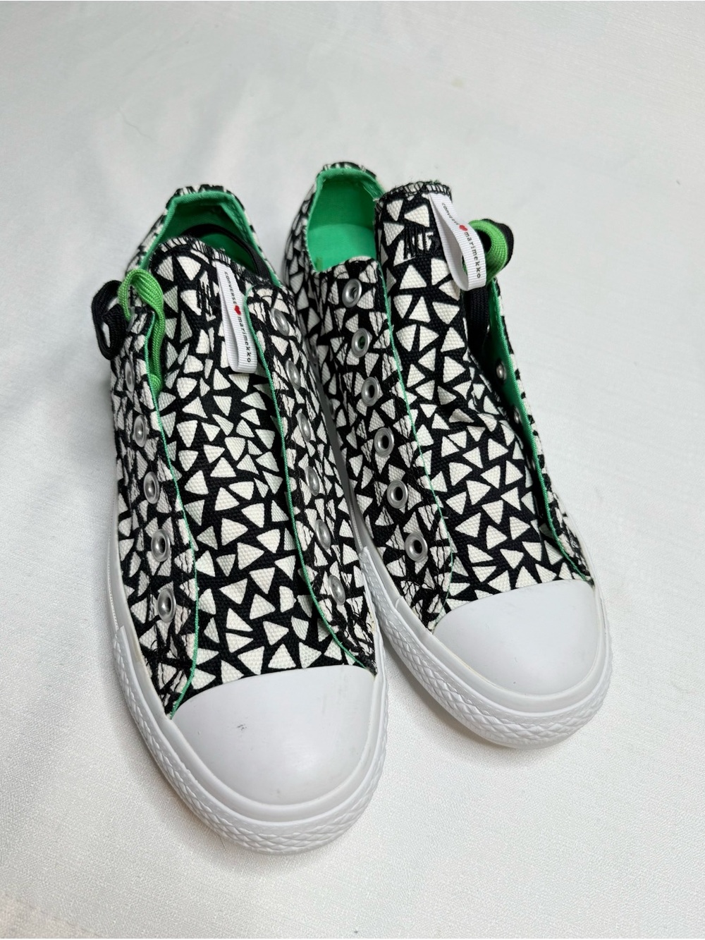 Converse x Marimekko Womens Size 9 Slip On Sneakers Rare 522278 Black & White